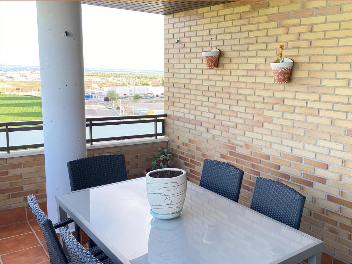 Apartament Aires De Toledo-Parque Warner Y Madrid En Familia Zewnętrze zdjęcie