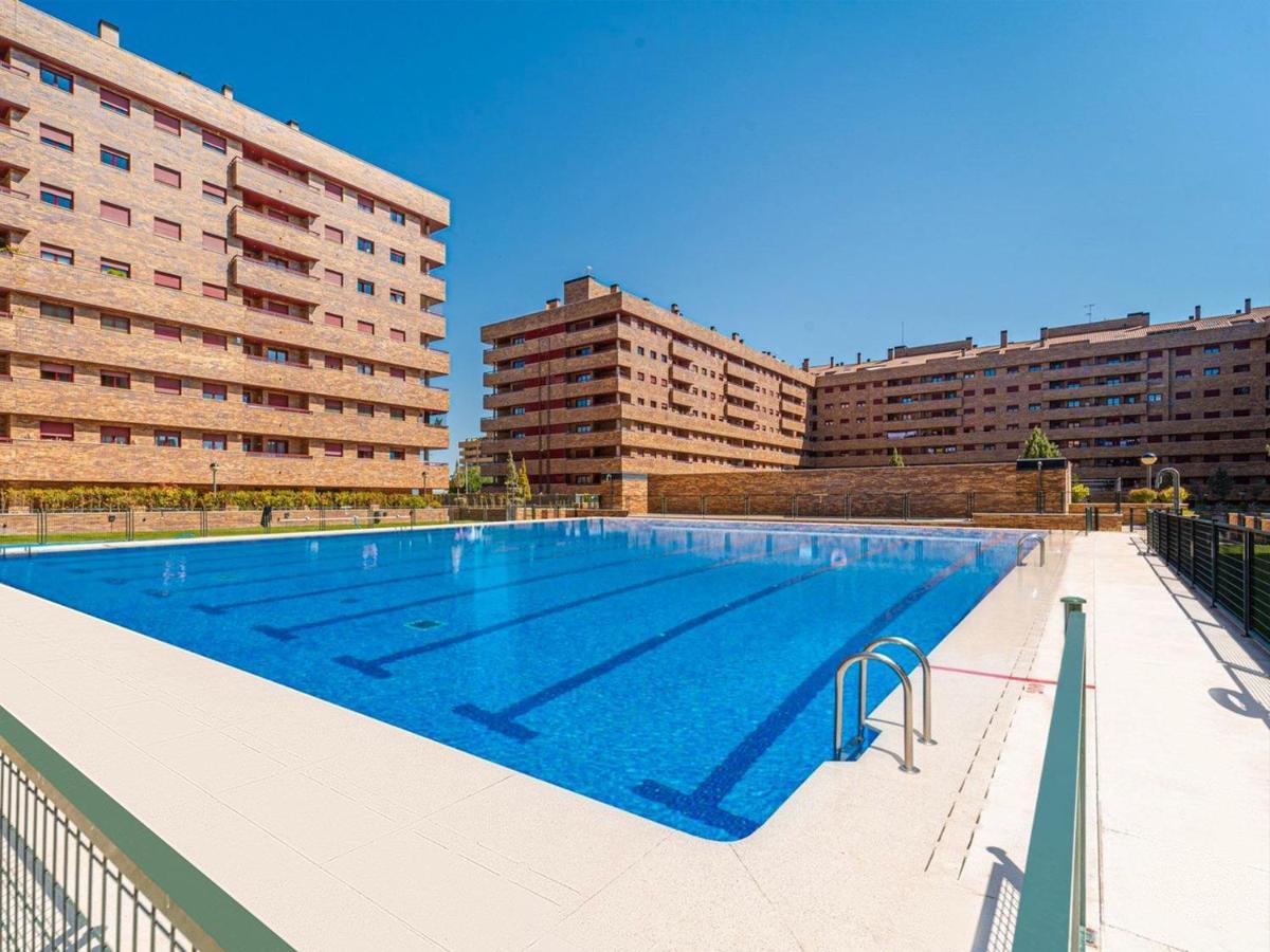 Apartament Aires De Toledo-Parque Warner Y Madrid En Familia Zewnętrze zdjęcie