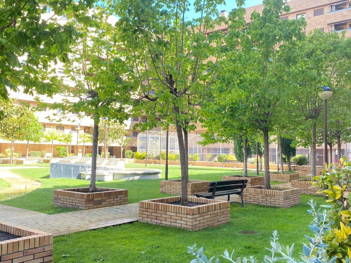 Apartament Aires De Toledo-Parque Warner Y Madrid En Familia Zewnętrze zdjęcie