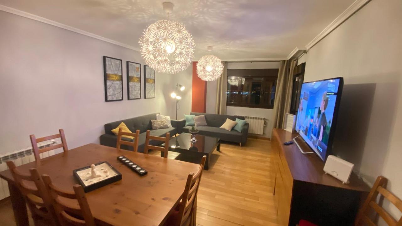 Apartament Aires De Toledo-Parque Warner Y Madrid En Familia Zewnętrze zdjęcie
