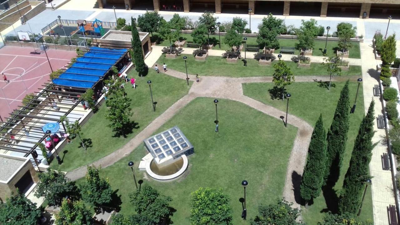 Apartament Aires De Toledo-Parque Warner Y Madrid En Familia Zewnętrze zdjęcie